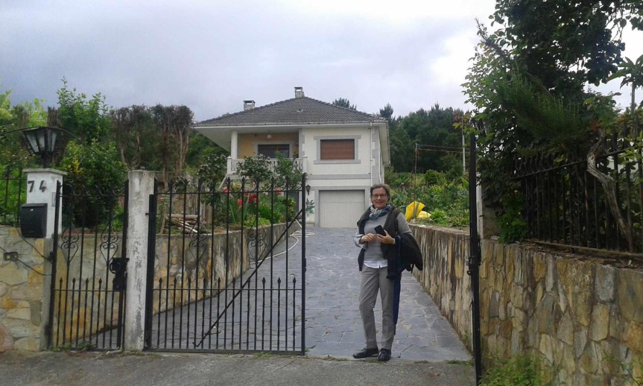 Villa Con Piscina En Panton Ribeira Sacra Galicia Ideal Para Familias Luaran gambar