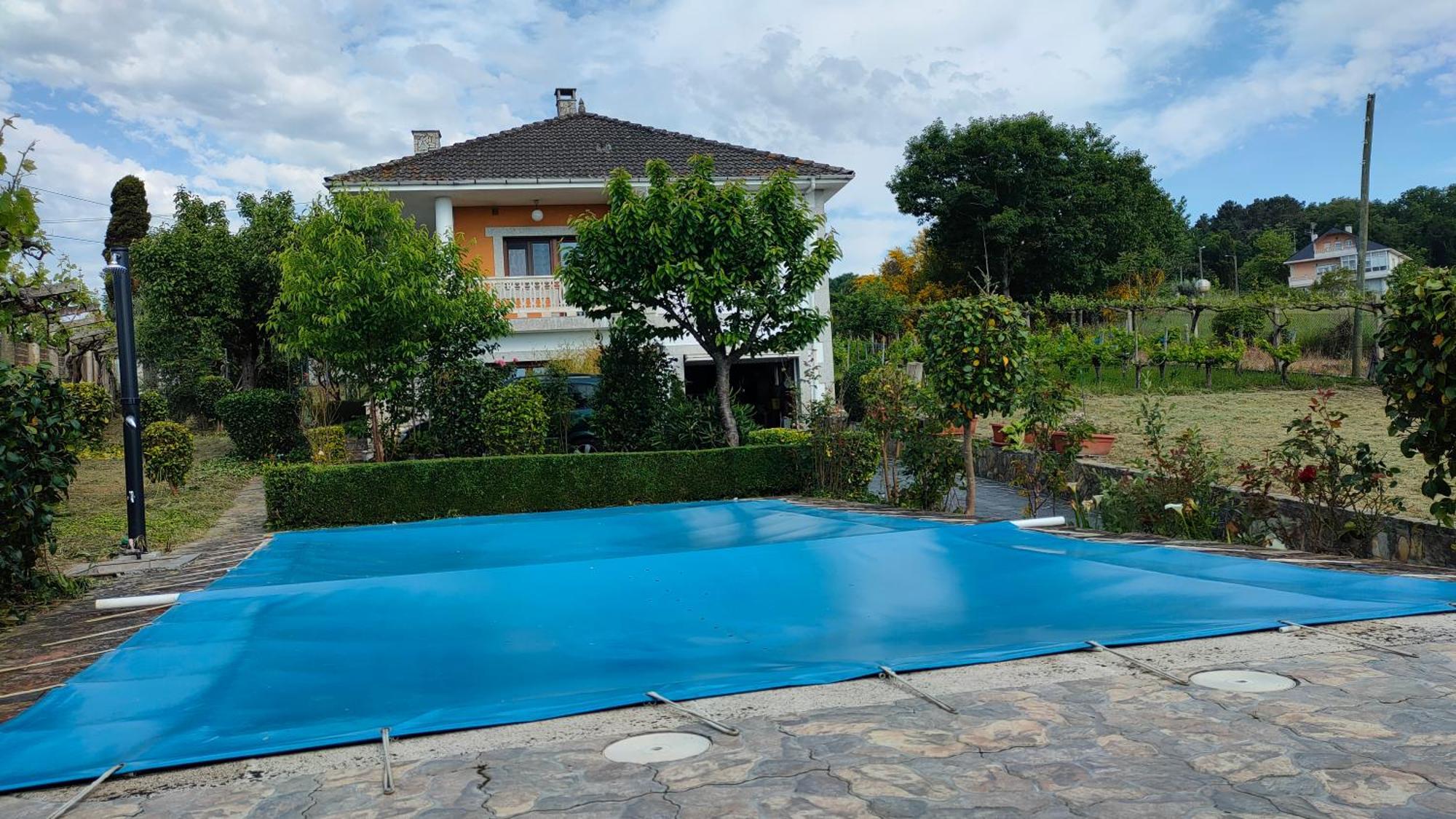 Villa Con Piscina En Panton Ribeira Sacra Galicia Ideal Para Familias Luaran gambar